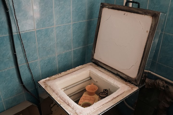 «Поки ліпили з глини, забули про новини». Сум'янка про студії кераміки у Сумах та Франківську і дослідження українського «Поки ліпили з глини, забули про новини». Сум'янка про студії кераміки у Сумах та Франківську і дослідження українського