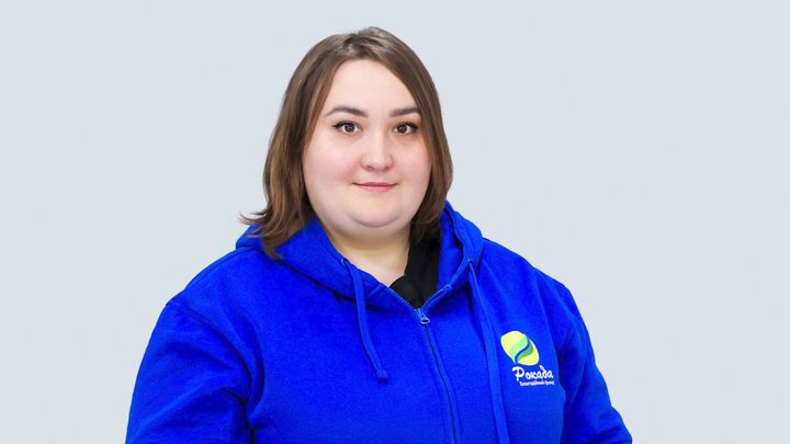 Найстарший житель Новгорода-Сіверського живе у пошкодженому через атаку РФ будинку: коли планують відремонтувати оселю