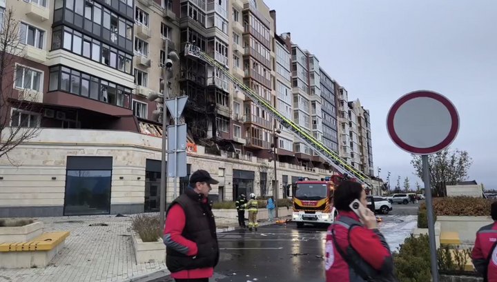 Багатоповерхівка в Умані, в яку влучив російський дрон 16 жовтня Багатоповерхівка в Умані, в яку влучив російський дрон 16 жовтня
