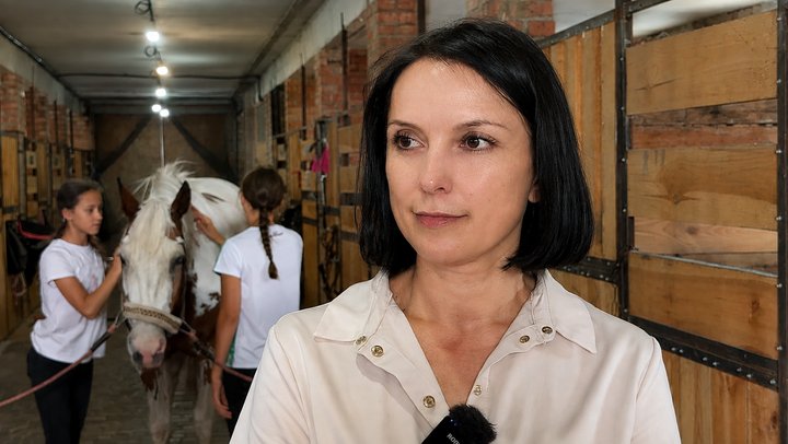 Іпотерапія для ветеранів: у Луцькій громаді запустили проєкт психоемоційного відновлення