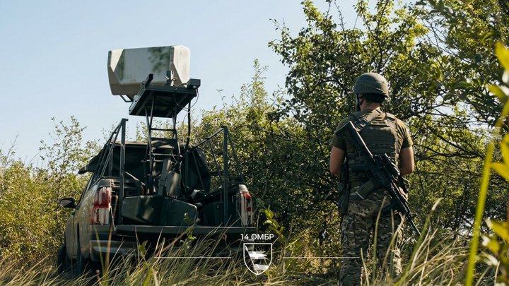 Тактичні комплекси РЕБ «Дамба» і «Буковель»: як воїни 14 бригади протидіють російським БпЛА на фронті