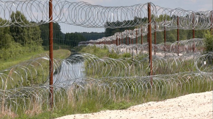 "Зуби дракона", мінні поля і протитанкові рови: як на Волині укріплений держкордон із Білоруссю "Зуби дракона", мінні поля і протитанкові рови: як на Волині укріплений держкордон із Білоруссю