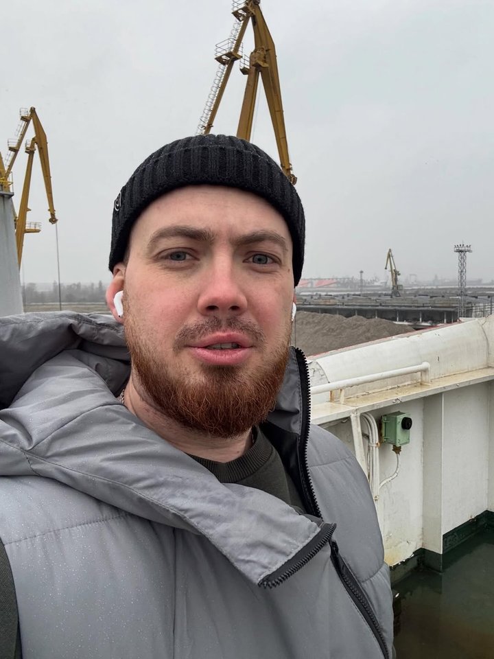 Загинув під час атаки РФ на порт Миколаєва: історія 35-річного моряка з Ізмаїла Загинув під час атаки РФ на порт Миколаєва: історія 35-річного моряка з Ізмаїла