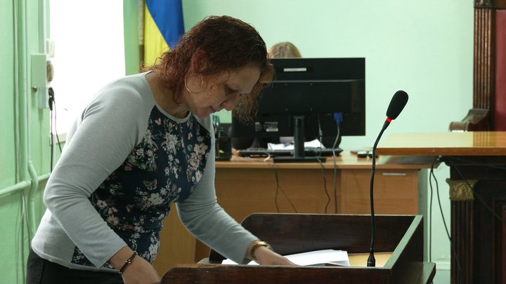 Провину визнає частково: у Чернігові почали розгляд справи директора обласного центру соцадаптації Миколи Романова