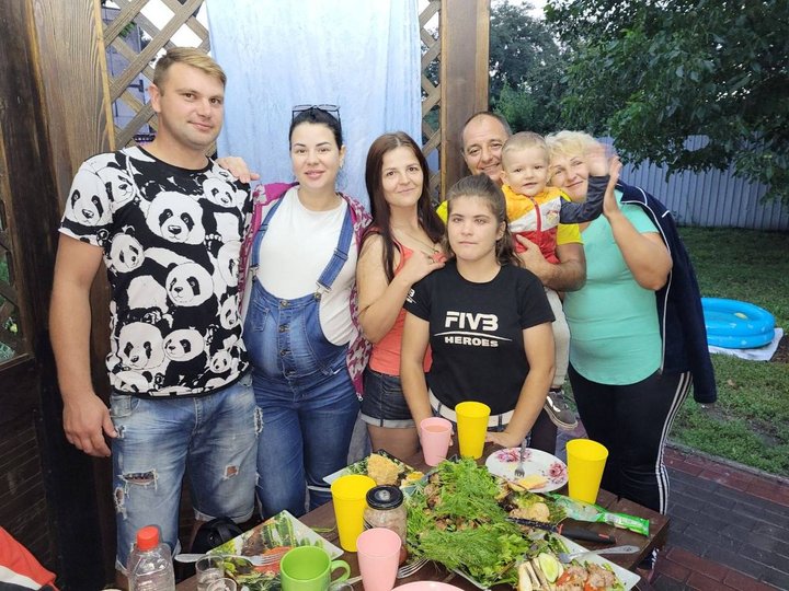 На Дніпропетровщині авто насмерть збило 17-річну дівчину: чому родина вважає розслідування необ'єктивним На Дніпропетровщині авто насмерть збило 17-річну дівчину: чому родина вважає розслідування необ'єктивним