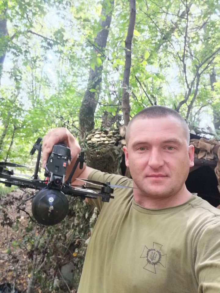 "Кожен виліт завершується ураженням цілі": прикордонник з Волині після поранення повернувся на фронт і нищить техніку РФ