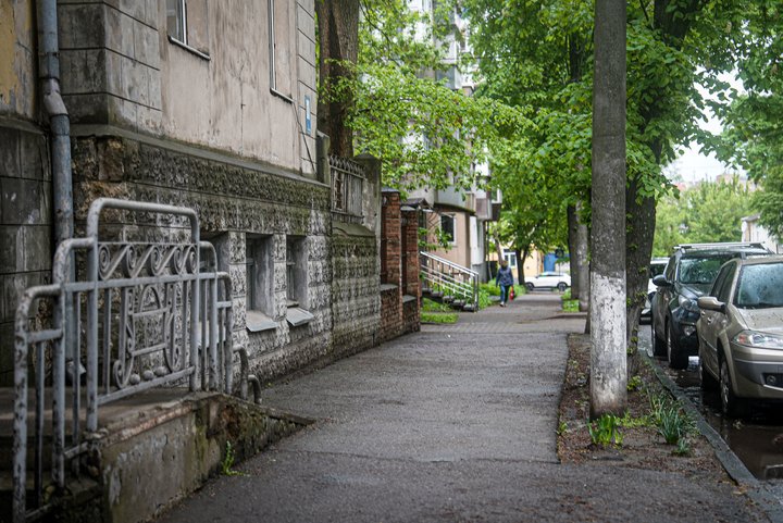 Історія під асфальтом: що відомо про стару бруківку в центрі Сум Історія під асфальтом: що відомо про стару бруківку в центрі Сум
