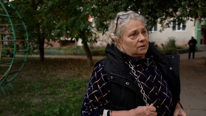 «Вибух такий, що вуха позакладало»: мешканці пошкоджених будинків про атаку РФ в районі чернігівського «Епіцентру» «Вибух такий, що вуха позакладало»: мешканці пошкоджених будинків про атаку РФ в районі чернігівського «Епіцентру»