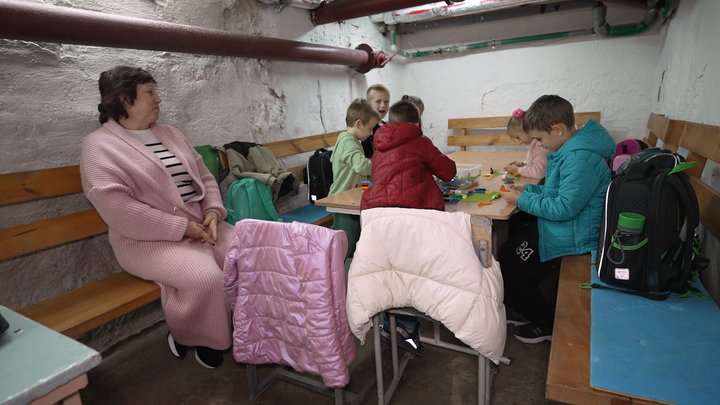 Батьки учнів ніжинської гімназії скаржаться на укриття і вимагають побудувати нове: що кажуть у міськраді