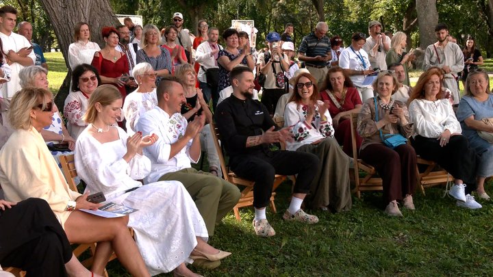 Рецепт пирогів від Клопотенка: страву за рецептом 14 століття презентували у Чернігові