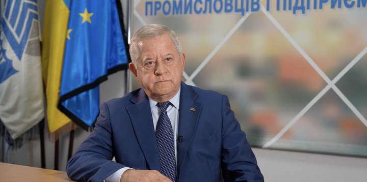 «До Нового року на плаву, а там — як Бог дасть». Що чекає на працівників «АрселорМіттал Кривий Ріг» після його зупинки