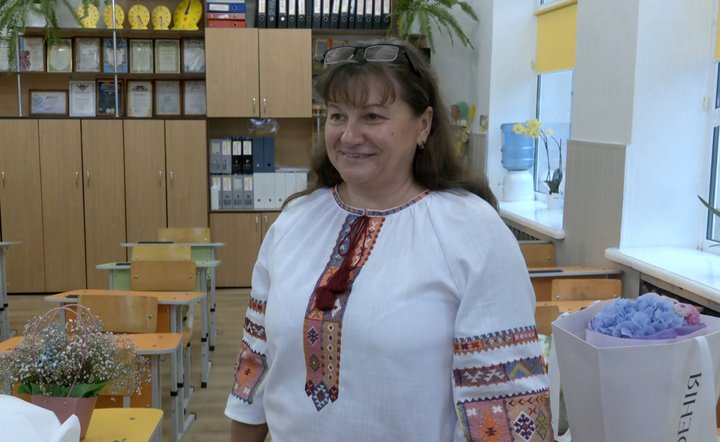Як у луцькому ліцеї зустріли свято першого дзвоника Як у луцькому ліцеї зустріли свято першого дзвоника