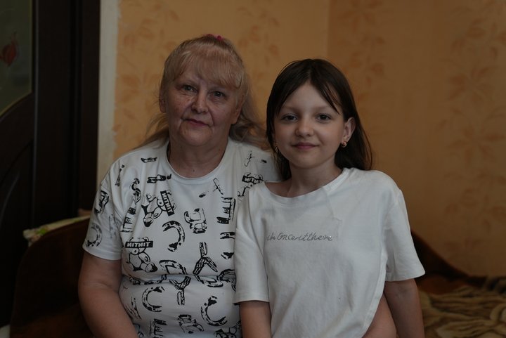 "У мене мами немає. І папу забрали". У Дніпрі родина батька-одинака намагається домогтися його звільнення зі служби