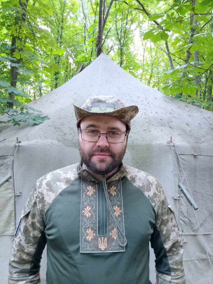 «Повернути втрачене — головна мета». Історія Романа, який воює у 128 бригаді «Дике Поле» з 2022 року «Повернути втрачене — головна мета». Історія Романа, який воює у 128 бригаді «Дике Поле» з 2022 року