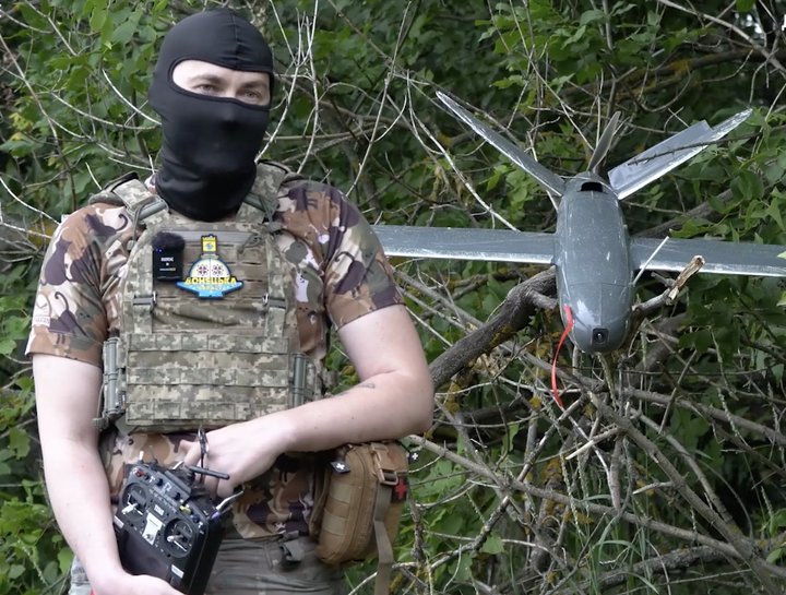 «Робимо свою роботу, щоб наші люди спали спокійно». Інтервʼю з військовими екіпажу перехоплювачів російських БпЛА