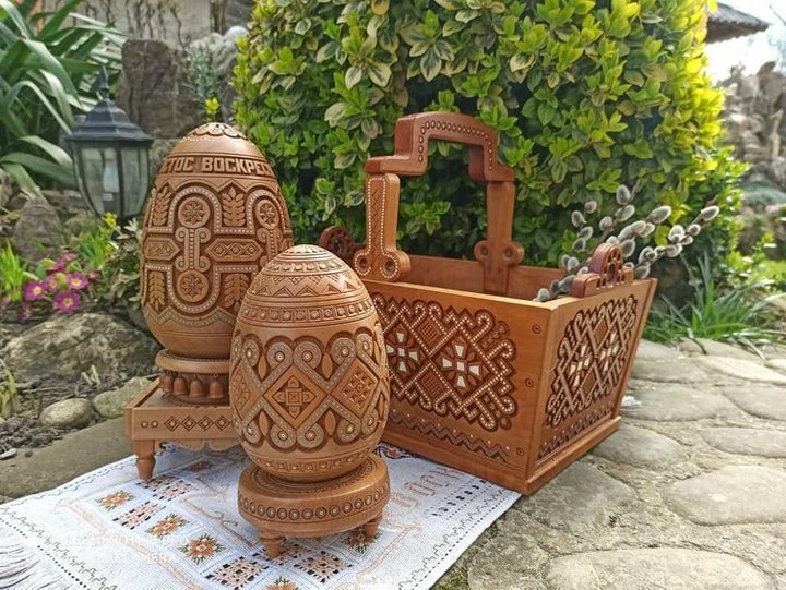 Пасківник, кошик, бісер, різьба Пасківник, кошик, бісер, різьба