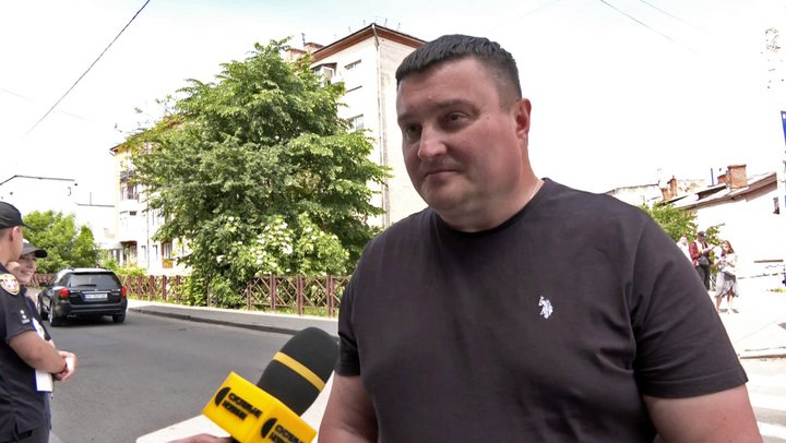 «Хода безбар'єрності» в центрі Луцька: перевіряли вулиці й будівлі на доступність для людей з інвалідністю «Хода безбар'єрності» в центрі Луцька: перевіряли вулиці й будівлі на доступність для людей з інвалідністю
