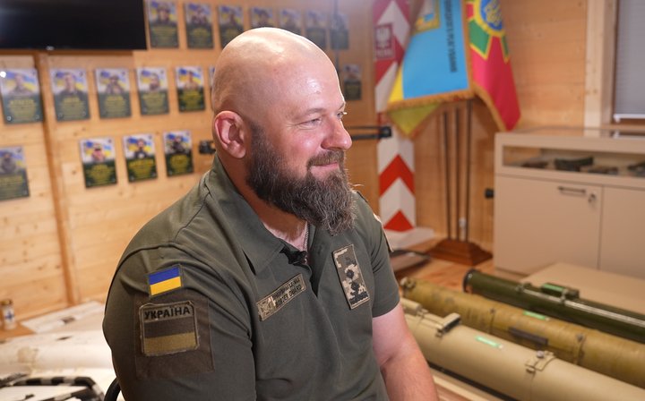 Волинський прикордонник Максим Кравчук після поранення та 12 операцій повернувся на службу Волинський прикордонник Максим Кравчук після поранення та 12 операцій повернувся на службу