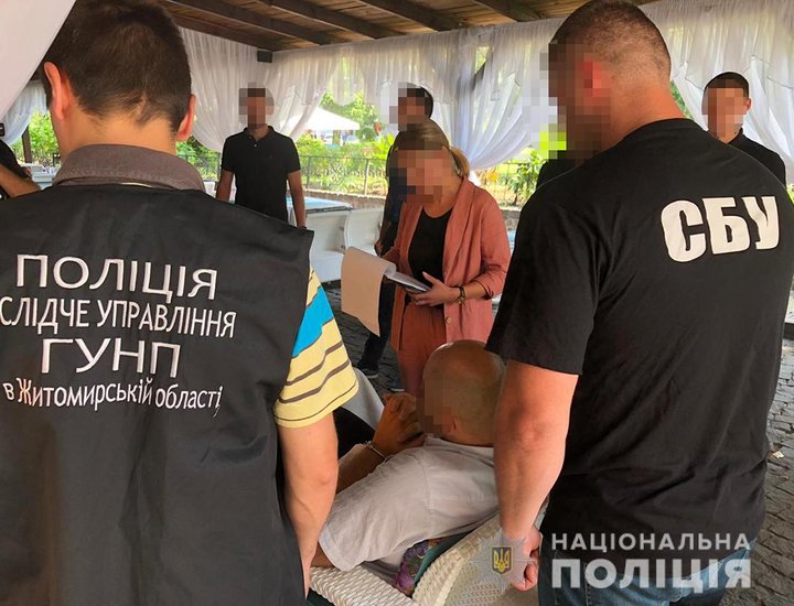 Засудженого за вимагання житомирського активіста розшукали та відправили відбувати покарання