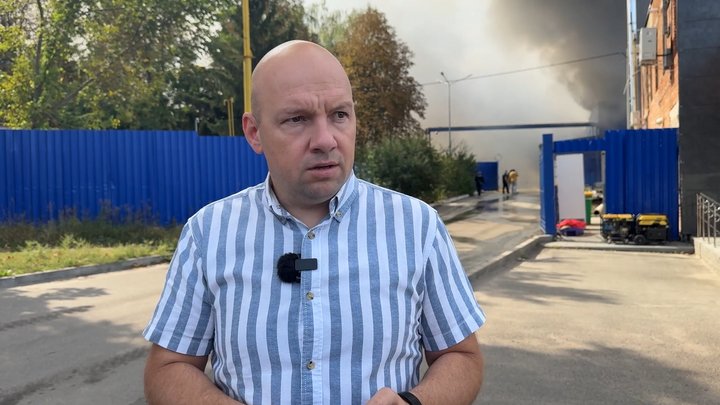 Не чули вибуху і побачили чорний дим зі своїх вікон: що кажуть очевидці про атаку «Епіцентру» у Прилуках на Чернігівщині Не чули вибуху і побачили чорний дим зі своїх вікон: що кажуть очевидці про атаку «Епіцентру» у Прилуках на Чернігівщині