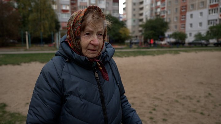 «Вибух такий, що вуха позакладало»: мешканці пошкоджених будинків про атаку РФ в районі чернігівського «Епіцентру» «Вибух такий, що вуха позакладало»: мешканці пошкоджених будинків про атаку РФ в районі чернігівського «Епіцентру»