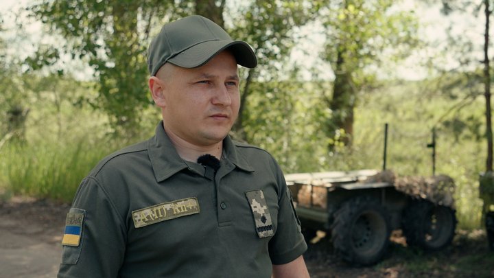На рухунку бійця 11 знищених росіян: як уродженець Чернігівщини з перебитими ногами утримував позиції на Донеччині На рухунку бійця 11 знищених росіян: як уродженець Чернігівщини з перебитими ногами утримував позиції на Донеччині