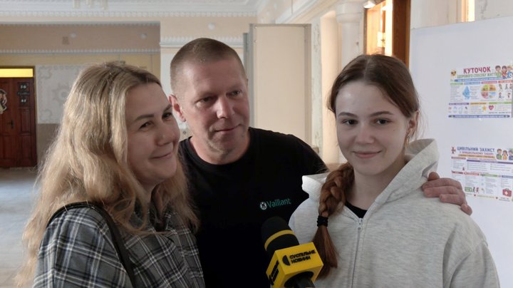 "Здам — відсвяткую, не здам — поплачу": старт НМТ на Волині. Як відбувається тестування в Луцьку "Здам — відсвяткую, не здам — поплачу": старт НМТ на Волині. Як відбувається тестування в Луцьку
