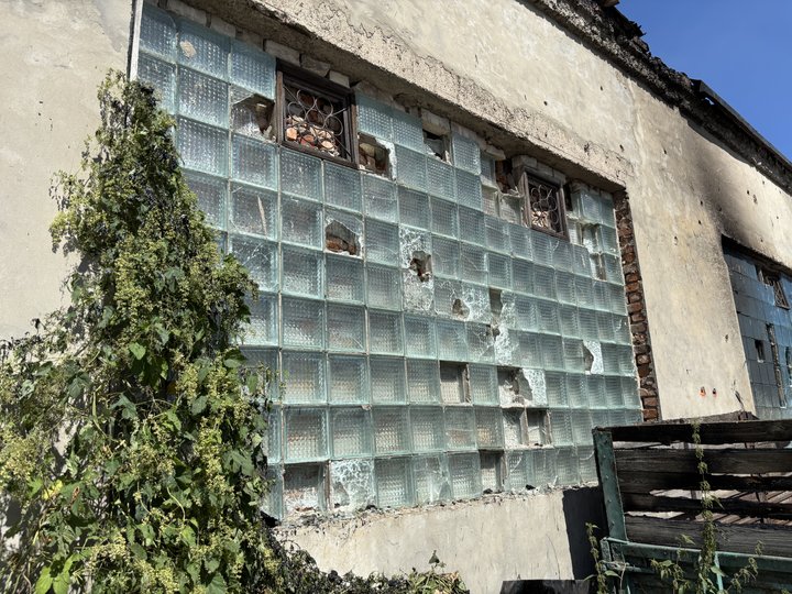 Удар по Кролевецькій громаді: поранена жінка, пошкоджені агропідприємство та склади Удар по Кролевецькій громаді: поранена жінка, пошкоджені агропідприємство та склади