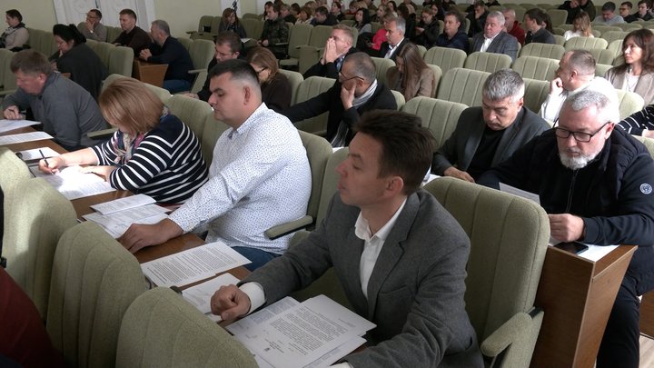 Трамп і сквер у Чернігові: що змінилось за рік для міста та мікрорайону Шерстянка