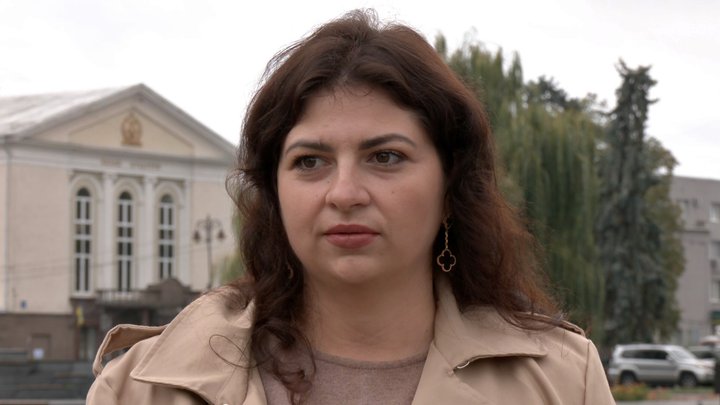 Зняв свій портрет з «Алеї Надії» після 4 років полону: Луцьк зустрів оборонця Маріуполя Павла Літвіна Зняв свій портрет з «Алеї Надії» після 4 років полону: Луцьк зустрів оборонця Маріуполя Павла Літвіна