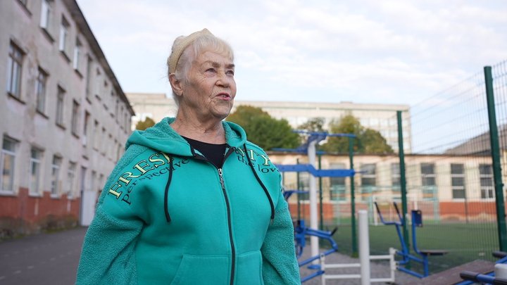 Викладає фізкультуру у школі у 84 роки: історія Юлії Дольст із Вінниці Викладає фізкультуру у школі у 84 роки: історія Юлії Дольст із Вінниці
