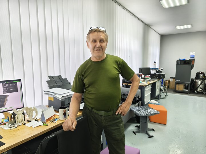 У Житомирі ветерани та їхні родини навчаються 3D-друку та моделюванню У Житомирі ветерани та їхні родини навчаються 3D-друку та моделюванню