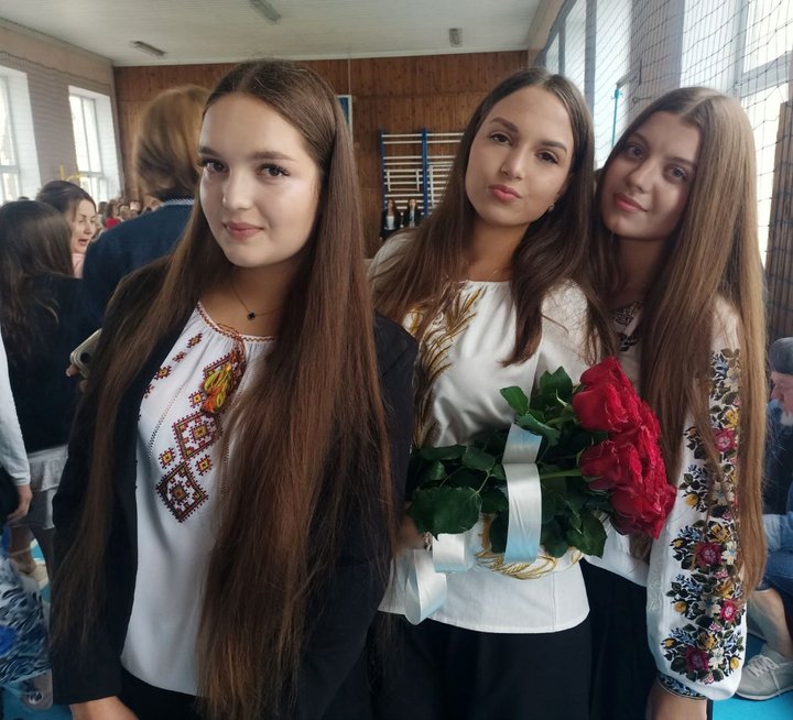 Як у луцькому ліцеї зустріли свято першого дзвоника Як у луцькому ліцеї зустріли свято першого дзвоника