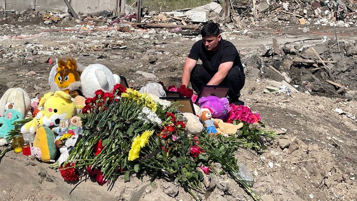 «Я втратив усіх». Найстарший син Воронових розповів про загиблу родину та як переживає утрату первістка «Я втратив усіх». Найстарший син Воронових розповів про загиблу родину та як переживає утрату первістка