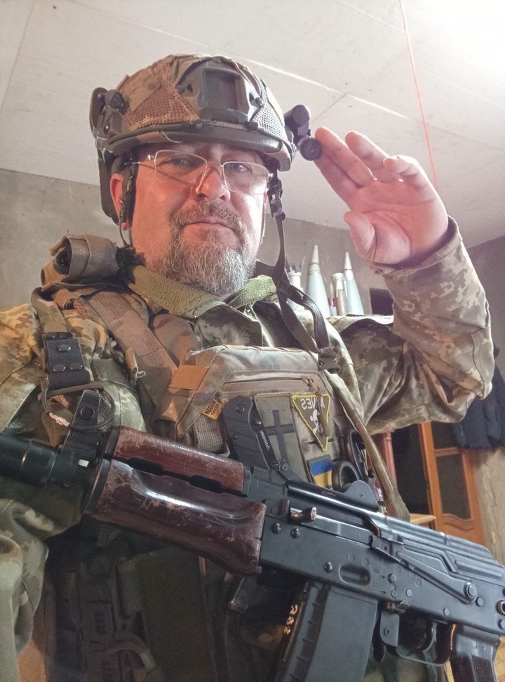«Падре» у військовій формі