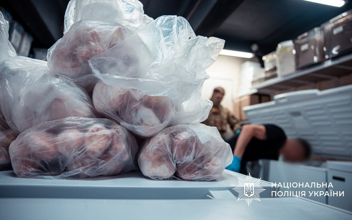 У Чернівцях викрили схему торгівлі тканин і органів померлих У Чернівцях викрили схему торгівлі тканин і органів померлих