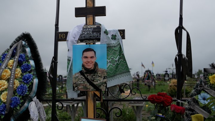 Герой України посмертно Андрій Михно з Чернігівщини вразив майже тисячу цілей РФ Герой України посмертно Андрій Михно з Чернігівщини вразив майже тисячу цілей РФ