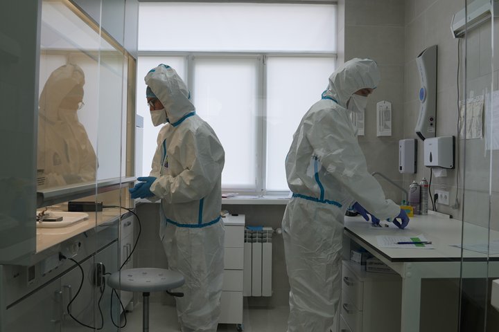 "За 106 хвилин - повноцінний ДНК": як працює нова криміналістична лабораторія поліції Сумщини "За 106 хвилин - повноцінний ДНК": як працює нова криміналістична лабораторія поліції Сумщини
