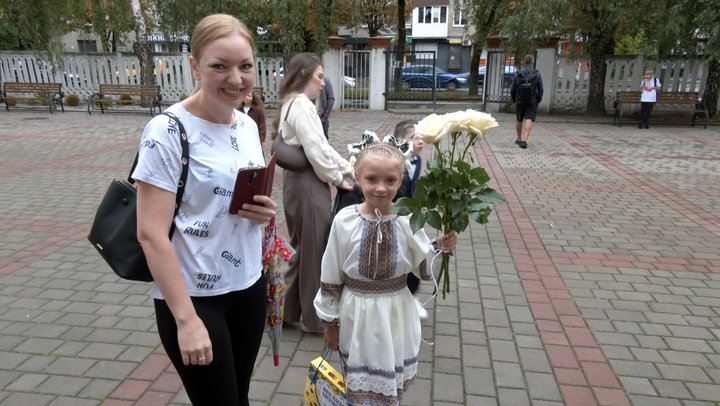 Як у луцькому ліцеї зустріли свято першого дзвоника Як у луцькому ліцеї зустріли свято першого дзвоника