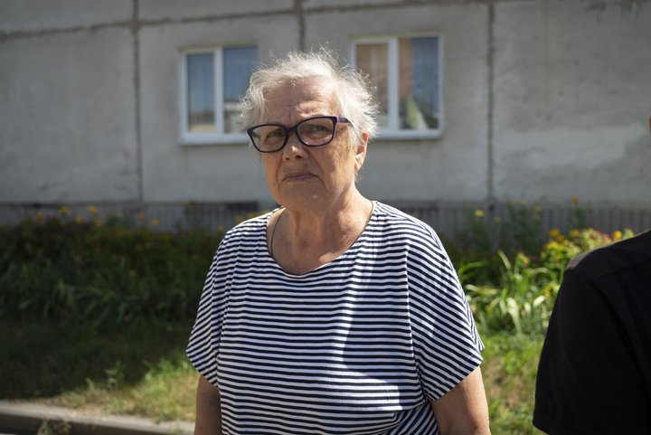 Мешканці Хіммістечка у Сумах протестують проти встановлення вишки мобільного зв'язку Мешканці Хіммістечка у Сумах протестують проти встановлення вишки мобільного зв'язку