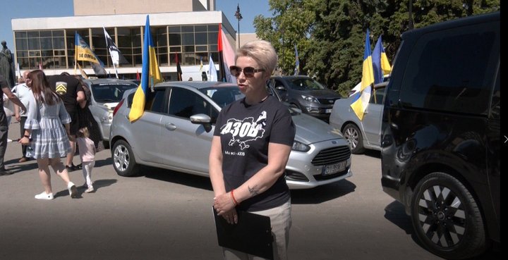 Майже 100 авто і 12 байків: у Луцьку відбувся автопробіг на підтримку військовополонених Майже 100 авто і 12 байків: у Луцьку відбувся автопробіг на підтримку військовополонених