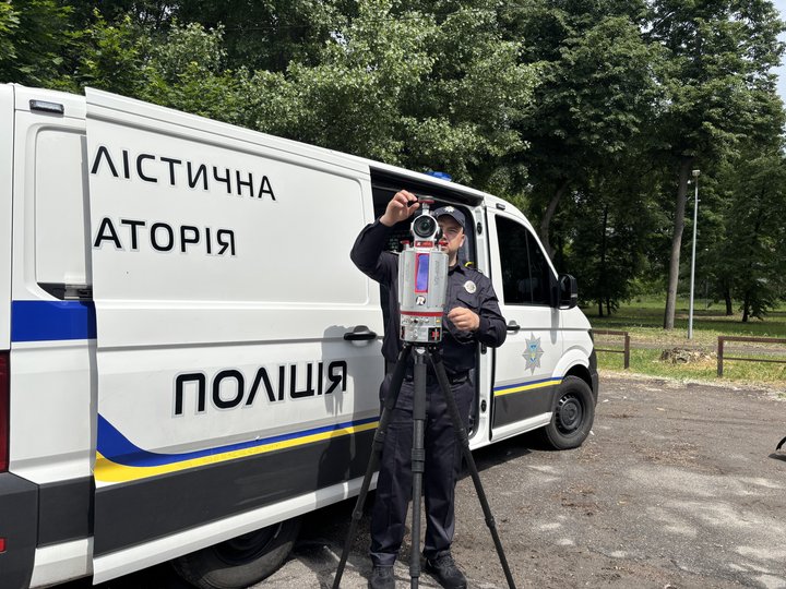 "За 106 хвилин - повноцінний ДНК": як працює нова криміналістична лабораторія поліції Сумщини "За 106 хвилин - повноцінний ДНК": як працює нова криміналістична лабораторія поліції Сумщини