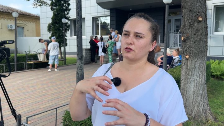 «Дитина не повернулась, легше не стало»: батьки про вирок поліцейській, яка у Прилуках на смерть збила 6-річну дівчинку «Дитина не повернулась, легше не стало»: батьки про вирок поліцейській, яка у Прилуках на смерть збила 6-річну дівчинку