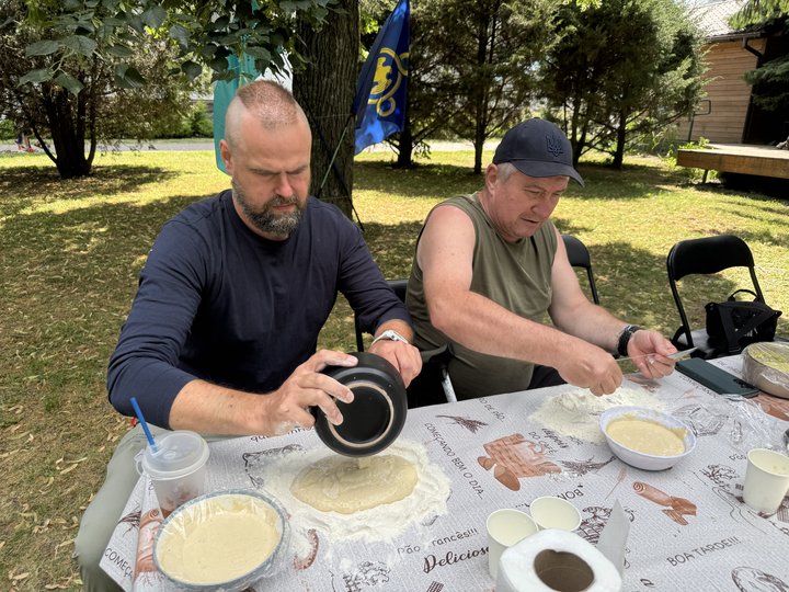 У Полтаві влаштували благодійний майстер-клас із ліплення галушок: збирали гроші для військових