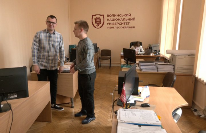 Ціни зросли до 30%: скільки коштує навчання у вишах Луцька та що обирають абітурієнти Ціни зросли до 30%: скільки коштує навчання у вишах Луцька та що обирають абітурієнти