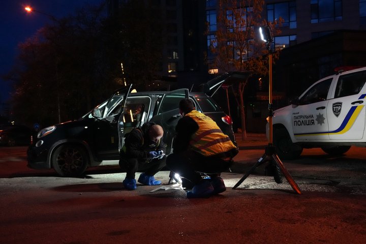 Голосіївський теракт. Репортаж із місця стрілянини в Києві, де загинули шестеро людей
