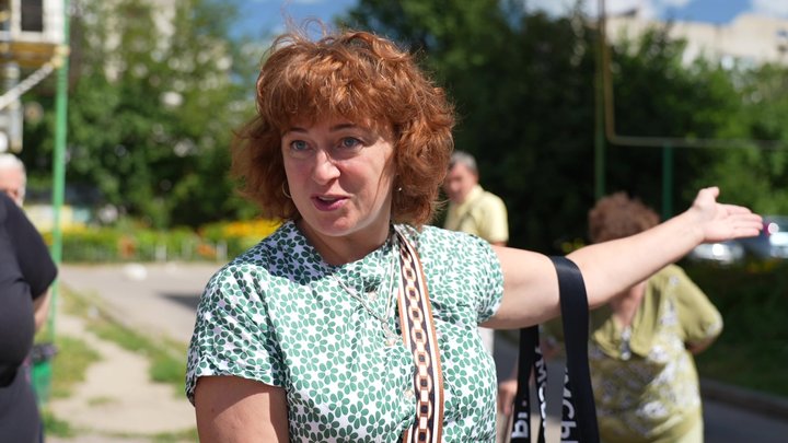 Мешканці Хіммістечка у Сумах протестують проти встановлення вишки мобільного зв'язку Мешканці Хіммістечка у Сумах протестують проти встановлення вишки мобільного зв'язку