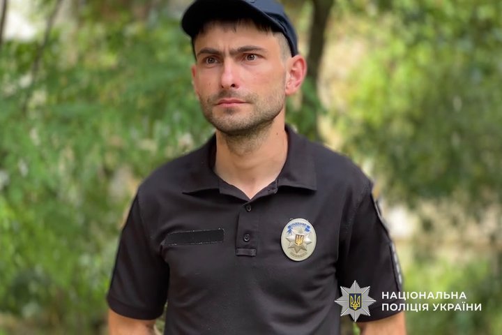 "Найскладніше — бачити людський біль". Чотири роки прицільних атак по Нікопольщині: війна очима поліцейських району