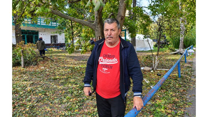 Шар бетонного пилу, жалоба за загиблими та оголений побут: репортаж із Прилук на Чернігівщині