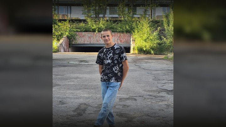 Вивіз тіло та прикидав гілками: поліція відкрила два кримінальні провадження через смерть підлітка на Чернігівщині Вивіз тіло та прикидав гілками: поліція відкрила два кримінальні провадження через смерть підлітка на Чернігівщині